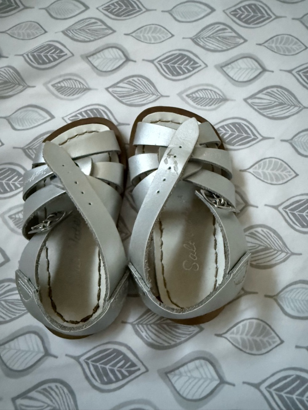Girls' Silver Crisscross Strap Sandals